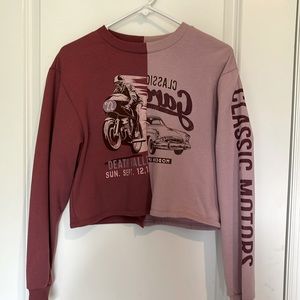 Long sleeve sweat shirt with graphic